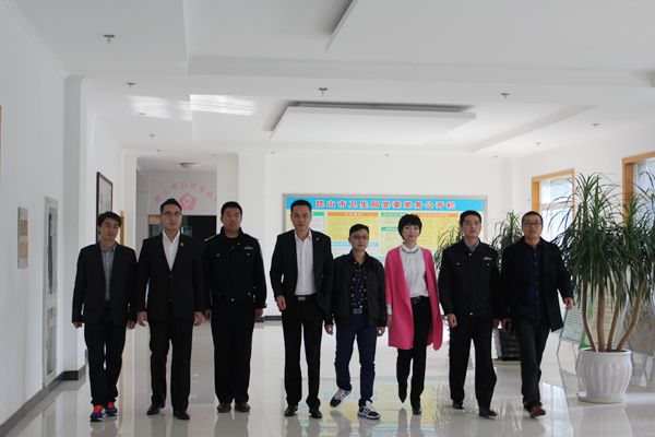 齐聚一堂 传承爱心.jpg