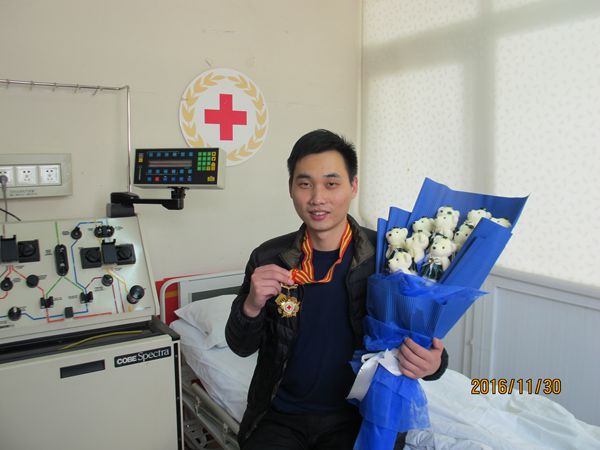 “90后”爸爸捐献造血干细胞.jpg