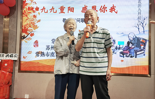 捐遗志愿者唱歌 副本.jpg